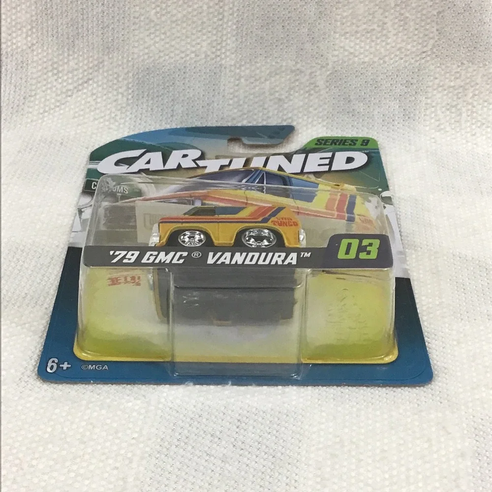 CarTuned Series 9 79 GMC Vandura 03 Yellow Tooned Diecast Metal Custom Van‎ MGA
